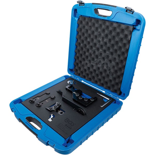 Werkzeugsatz zur Ventilbearbeitung in einem blauen Werkzeugkoffer