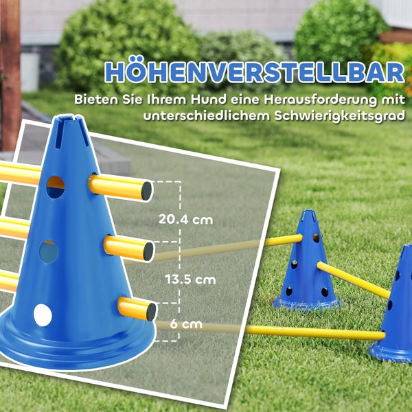 Höhenverstellbares Hunde Agility Set bestehend aus blauen Pylonen und gelben Stangen, einstellbar auf 6, 13,5 und 20,4 Zentimeter.