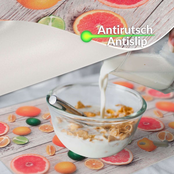Tischset mit Zitrusfrucht-Motiv auf Holzoptik und Antirutsch-Funktion.