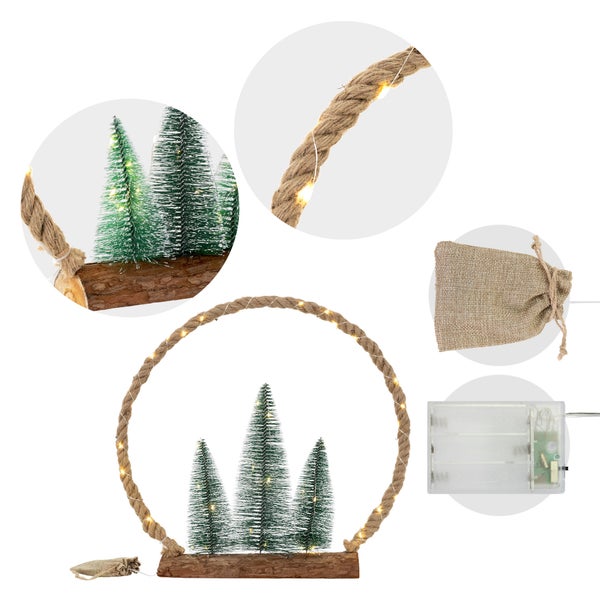 ECD Germany LED Jute Kreis mit LED-Beleuchtung 45x45x9,5 cm, Deko Weihnachtskreis aus Seil mit 45 warmweißen LEDs, 3 Tannen, Jutesäckchen, Batterien, Timer, Weihnachtsbeleuchtung Weihnachtsdeko Innen