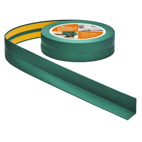 Eine Rolle selbstklebende, wasserdichte und flexible Sockelleiste aus Kunststoff mit Produktdetails und Vorteilen wie einfache Reinigung und Qualität.