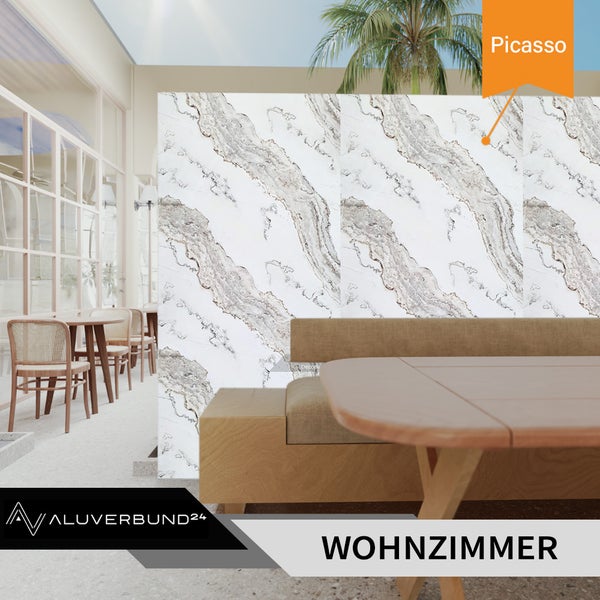Wohnzimmer mit Wandpaneelen im Marmordesign, Modell Picasso