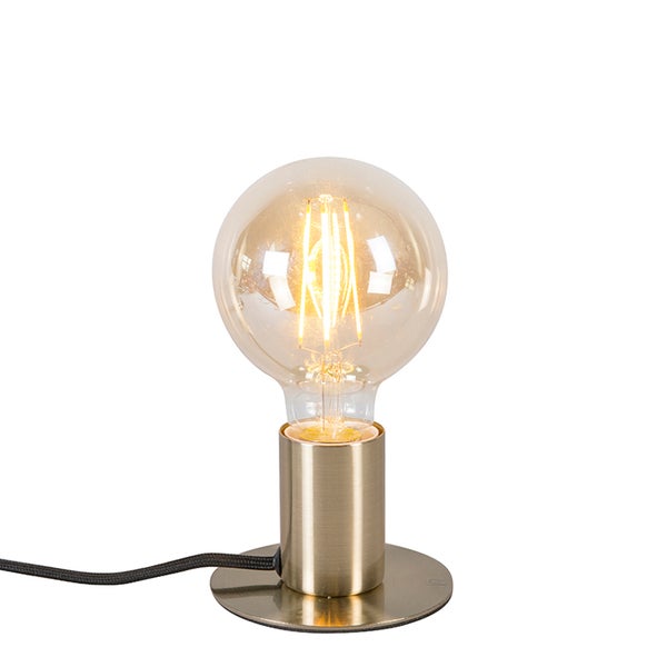 Tischleuchte aus Metall in Messing-Optik mit großer LED-Filament-Globelampe und schwarzem Textilkabel.