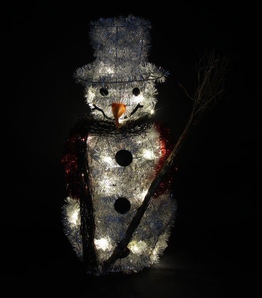 Schneemannfigur mit Beleuchtung und Besen für die Weihnachtsdekoration
