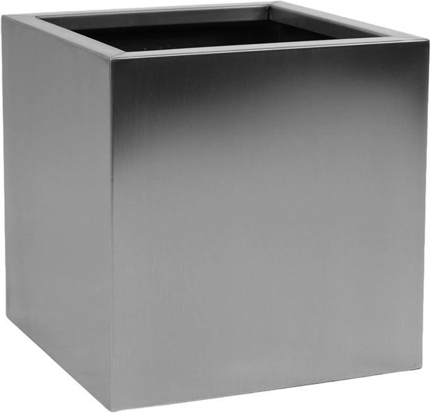 Quadratischer Pflanzkübel aus gebürstetem Edelstahl in Würfelform.
