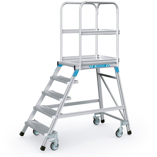 Rollgerüst mit Stufen und Geländer
