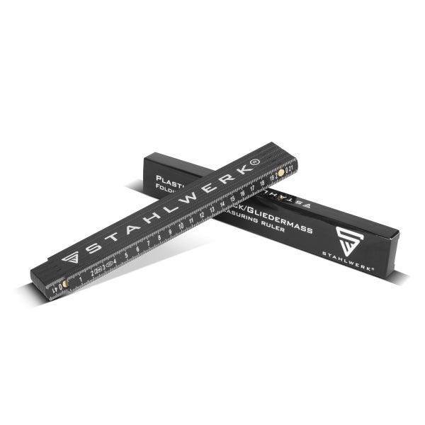 Schwarzer Gliedermaßstab aus Kunststoff von Stahlwerk, 2 Meter lang, inklusive schwarzer Verpackung und Stahlwerk Logo.