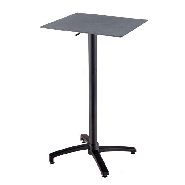 Höhenverstellbarer Stehtisch mit quadratischer Tischplatte in Schiefer-Optik und schwarzem Metallgestell.