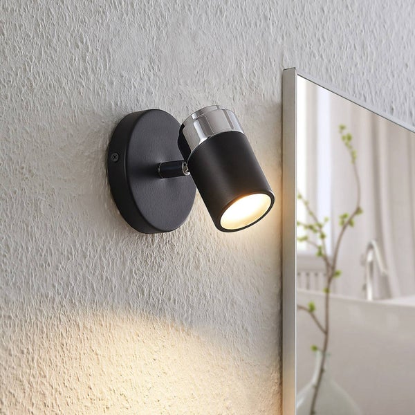 Wandleuchte mit schwenkbarem Spot für Innenräume