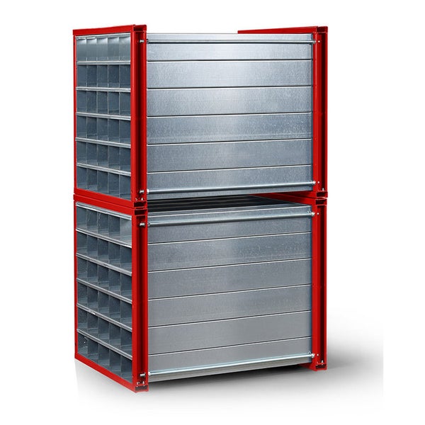 Baugrubenverbau mit Stahlplatten und rotem Rahmen