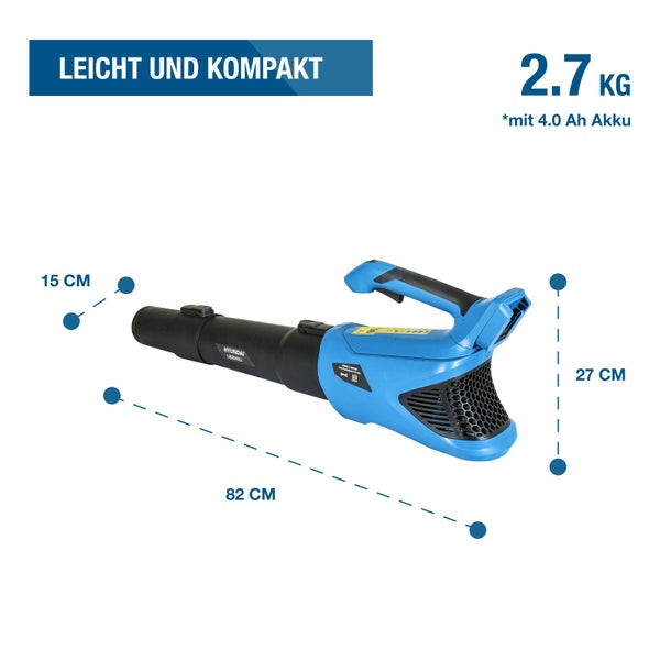 Hyundai Akku Laubbläser mit Maßen 82 mal 15 mal 27 Zentimeter und einem Gewicht von 2,7 Kilogramm inklusive 4,0 Amperestunden Akku.