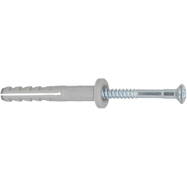 Helles, modernes Metall-Gartenhaus in Hellgrau mit Pultdach, Oberlicht und Doppeltür, in einem Garten am Pool aufgestellt.