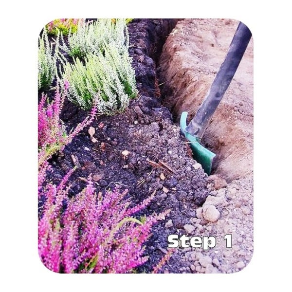 Schritt 1: Graben mit Spaten im Garten für die Beetumrandung.