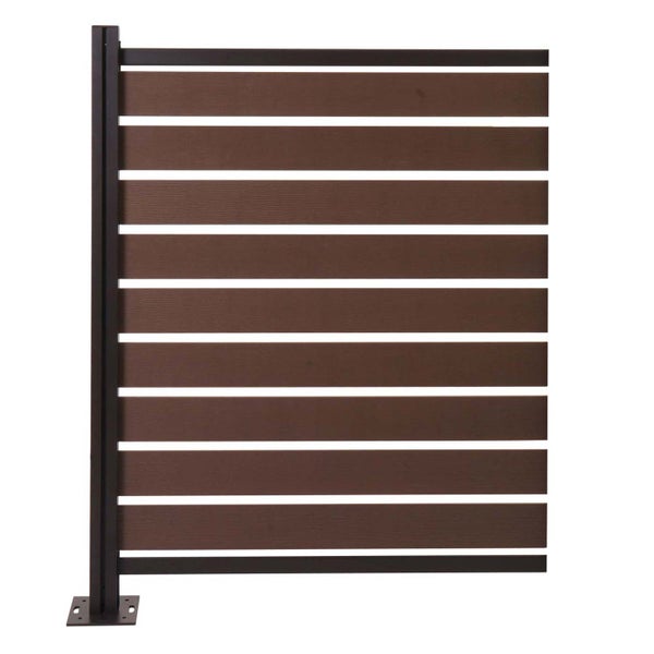 Sichtschutzzaun-Element aus horizontalen Lamellen mit Metallpfosten und Bodenplatte.