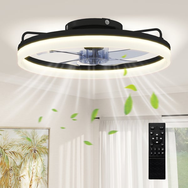 Moderner Deckenventilator mit LED-Lichtring und Fernbedienung in einem hellen Wohnraum.