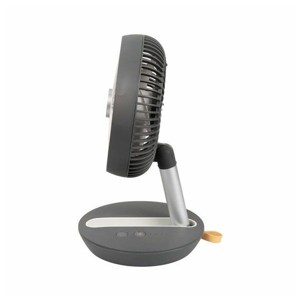 Tragbarer Tischventilator aus Kunststoff in Grau und Weiß, Seitenansicht.