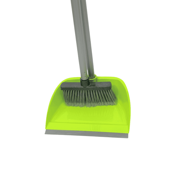 Kehrgarnitur mit Kehrblech und Besen