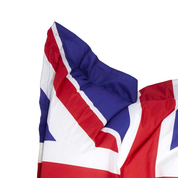 Nahaufnahme einer Flagge des Vereinigten Königreichs aus Stoff.