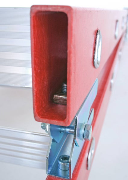 PROREGAL Stufen-Stehleiter Beidseitig Begehbar GFK & Alu 2 x 4 Stufen