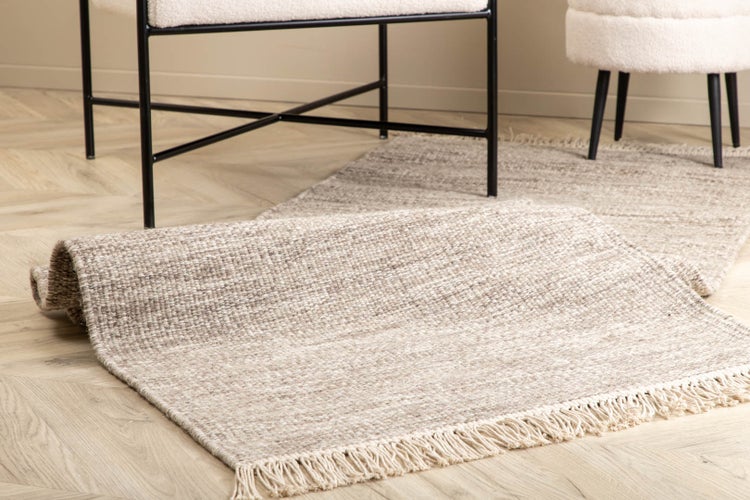 Teppich aus Textilfasern mit Fransen