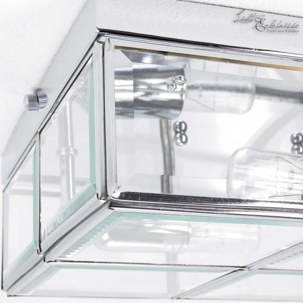 Detailansicht einer Glasdeckenleuchte