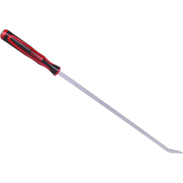 Frau schleift mit einem Exzenterschleifer einen Holzrahmen