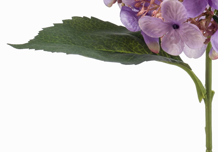 Künstliche Hortensie mit lilafarbenen Blüten, grünem gezahnten Blatt und Stiel.