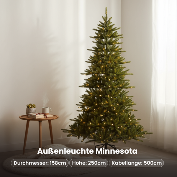 Beleuchteter künstlicher Weihnachtsbaum Minnesota mit einer Höhe von 250 cm im Innenraum