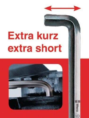 Hand betätigt Inbusschlüssel im 95 Grad Winkel