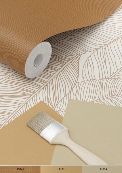 Tapetenrolle mit Blattmuster, Tapetenrolle mit Texturmuster und Farbfelder mit Pinsel