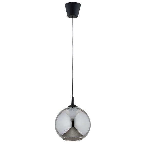 Moderne Hängeleuchte mit einer kugelförmigen Glasscheibe und einer schwarzen Deckenhalterung zur Beleuchtung von Wohnräumen.