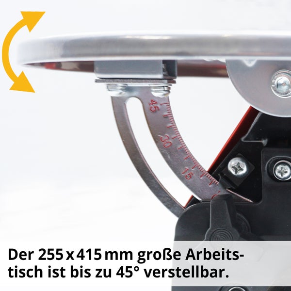Detailansicht des bis zu 45 Grad verstellbaren Arbeitstisches