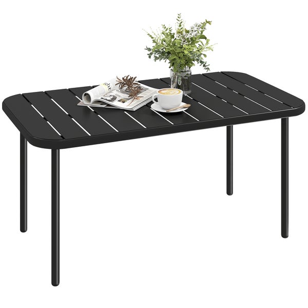 Schwarzer Gartentisch mit verzinktem Stahlrahmen auf einer Holzterrasse. Witterungsbeständig, rostbeständig und geringer Wartungsaufwand.