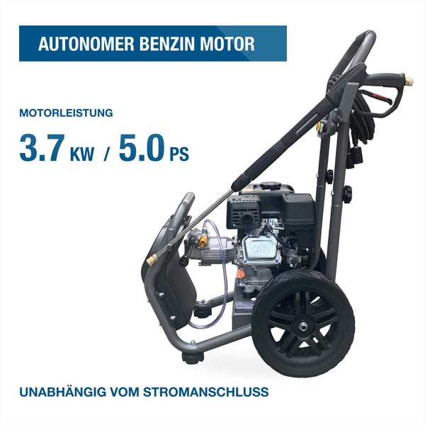 Benzin-Hochdruckreiniger mit 3,7 Kilowatt und 5,0 Pferdestärken Motorleistung, unabhängig vom Stromanschluss.
