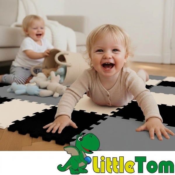 Kind spielt auf einer Little Tom Puzzlematte aus Schaumstoff im Kinderzimmer