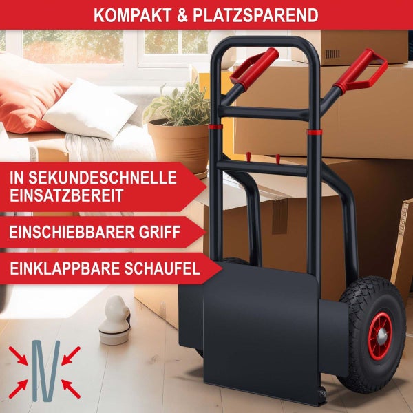Kompakte, platzsparende Sackkarre mit teleskopischem Griff und klappbarer Schaufel in einem hellen Raum mit Umzugskartons.