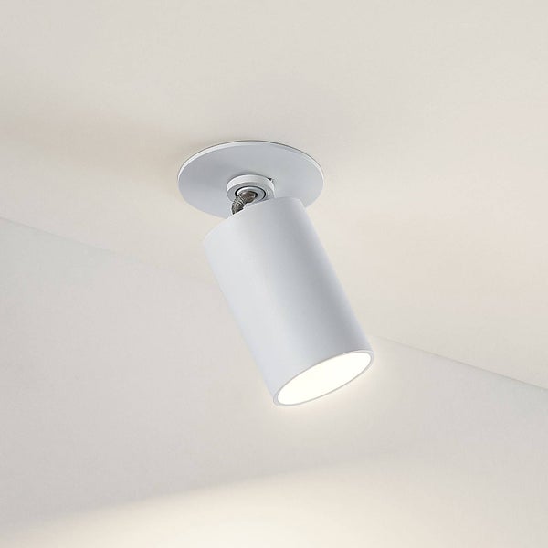 Stapelbare Kunststoffbehälter in verschiedenen Höhen