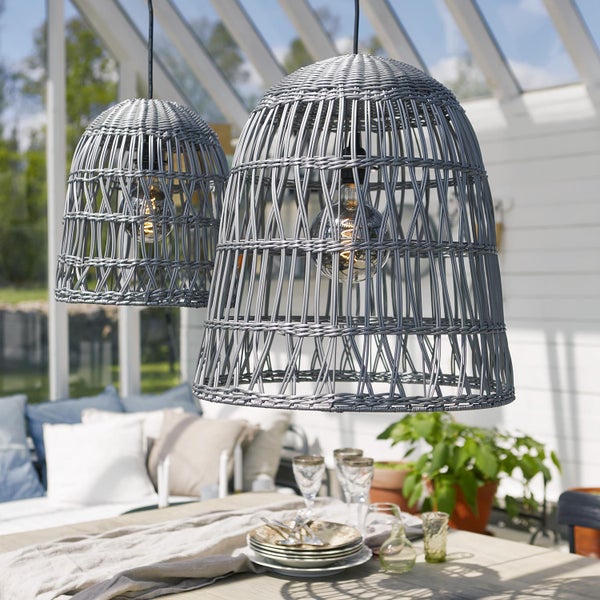 Dekorative Holzleuchte mit Winterdorf-Motiv für die Weihnachtszeit