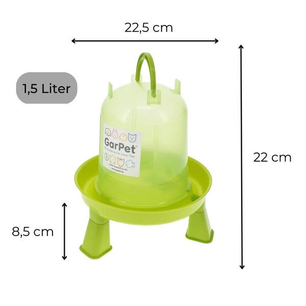 Stahlcontainer mit geöffneter Tür