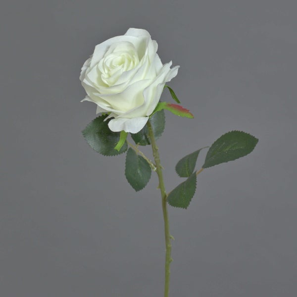 Künstliche Rose in Weiß mit grünem Stängel und Blättern aus Textilmaterial.