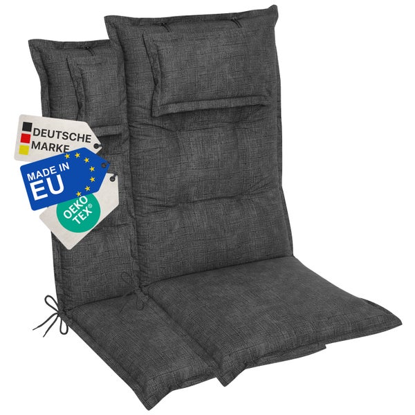 Zwei graue Stuhlkissen mit dem Zeichen Deutsche Marke, Made in EU und Oeko Tex