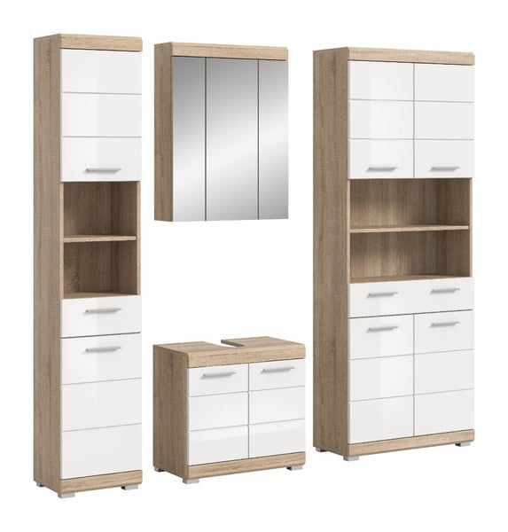 Vierteiliges Badezimmermöbel-Set in Holzoptik mit weißen Fronten, bestehend aus zwei Hochschränken, einem Spiegelschrank und einem Waschtischunterschrank.