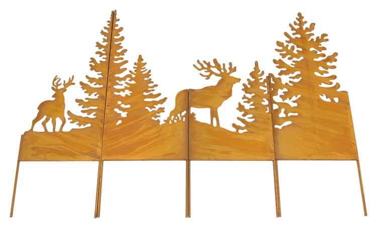 Dekorative Beetumrandung mit Hirsch- und Tannenbaum-Motiven