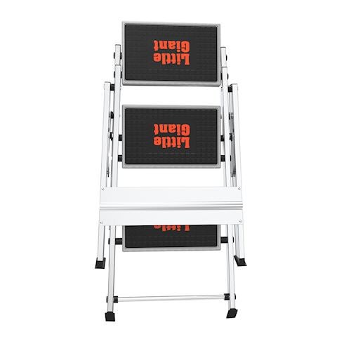 Zusammenklappbare Little Giant Trittleiter aus Aluminium mit drei Stufen