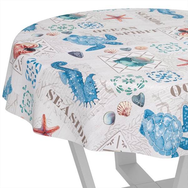 Runde Tischdecke mit maritimen Motiven wie Schildkröten, Seepferdchen, Muscheln und Seesternen.