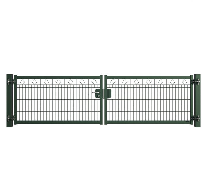 Doppelflügeltor aus Metall mit Schloss und Rautenmuster
