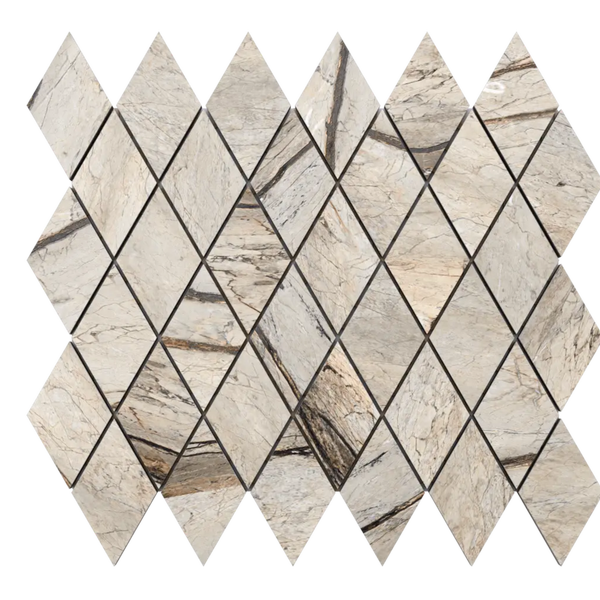 Mosaikfliesen in Rautenform mit Marmoroptik und natürlicher Maserung.