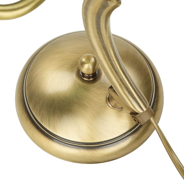 Detailansicht einer Wandleuchte mit antikem Finish