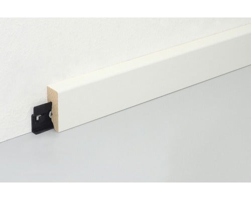 Sockeleliste Fichte/Kiefer weiß RAL9016 lackiert L0152L 16x40x2400 mm