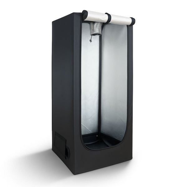 Growbox für den Pflanzenanbau im Innenbereich mit reflektierender Innenbeschichtung und Belüftungsöffnungen.